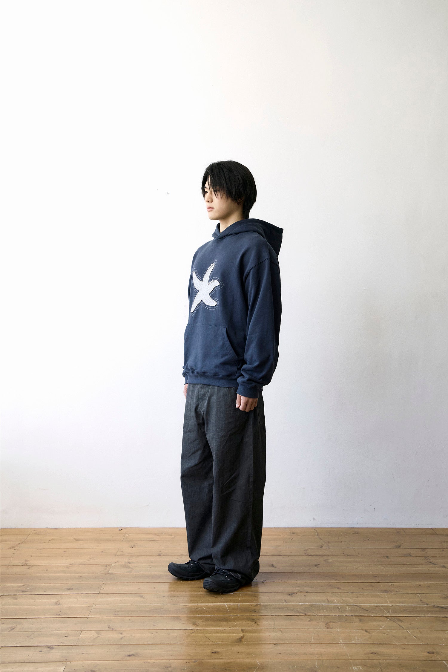 TCM starfish contour hoodie (navy)