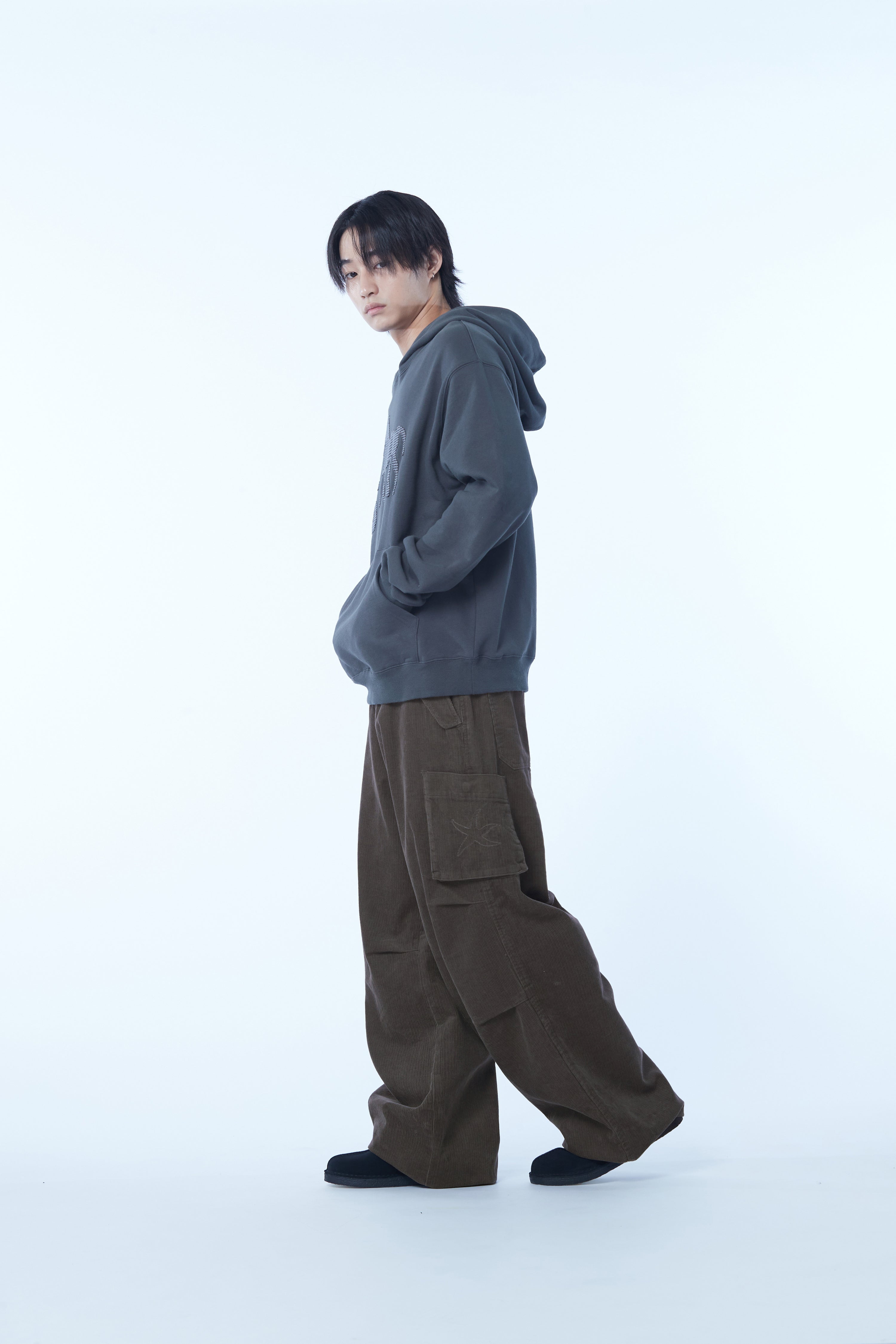 TCM corduroy cargo pants (vintage brown)
