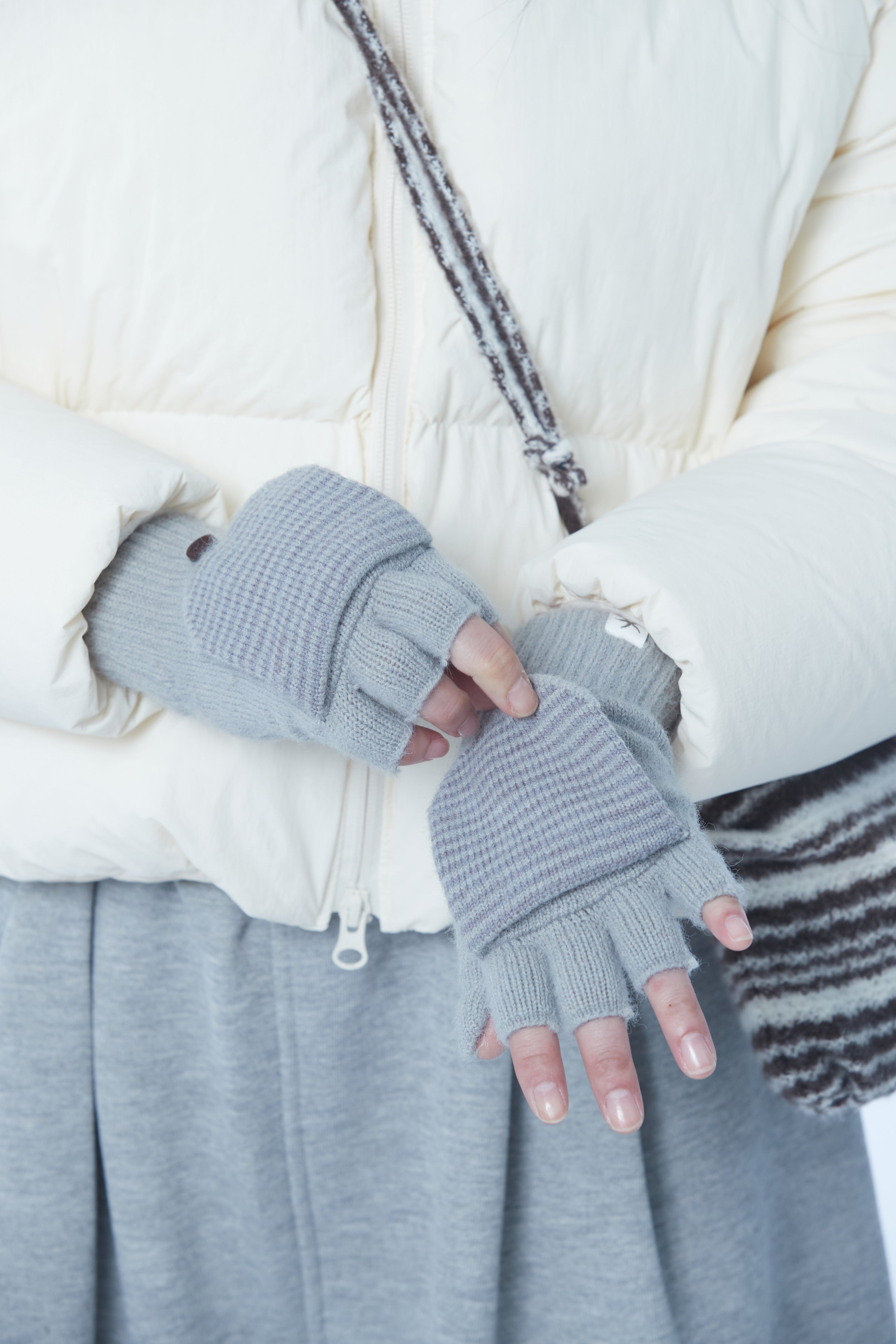 TCM stripe twofold mitten glove (grey)