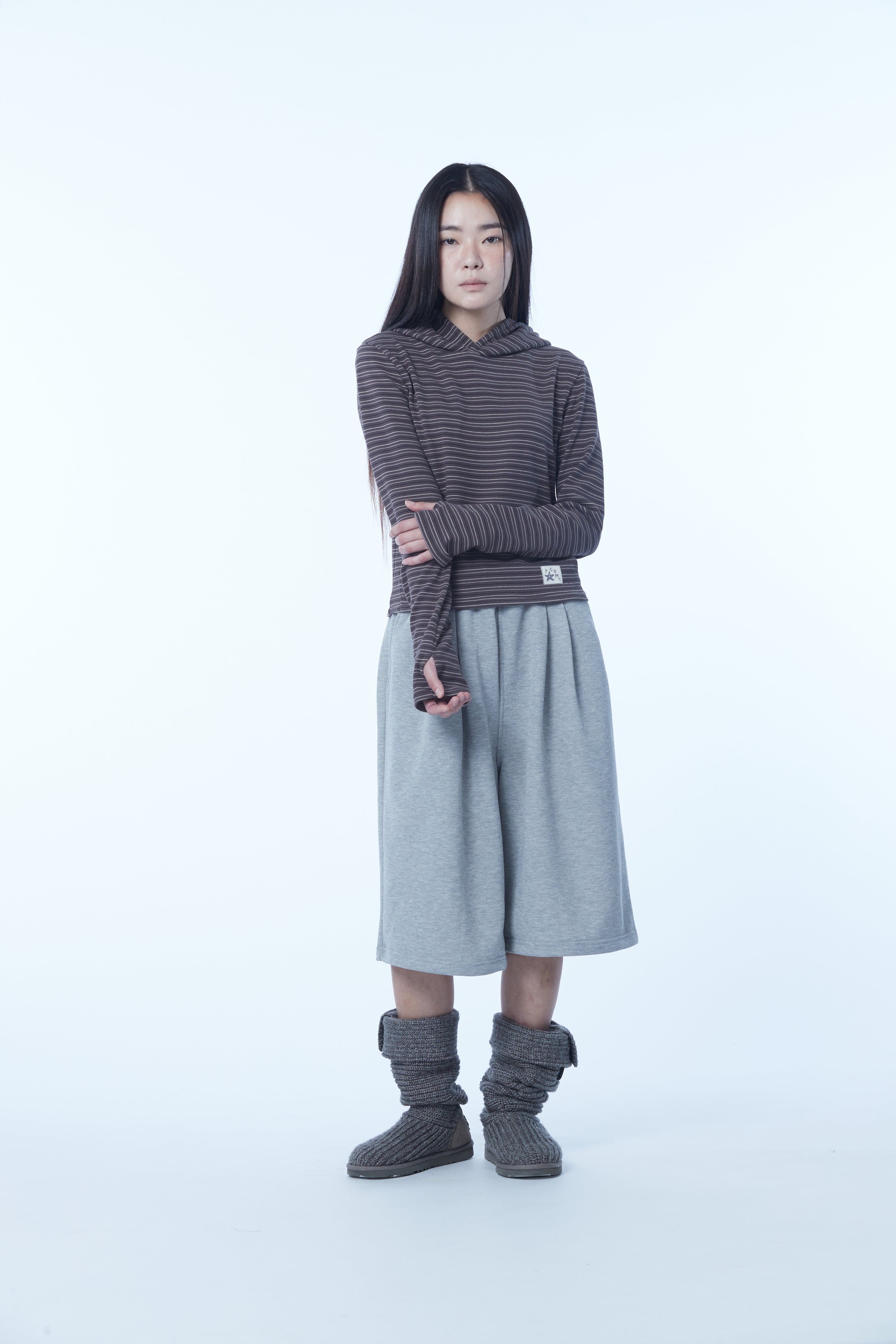 TCM stripe crop hoodie (charcoal)