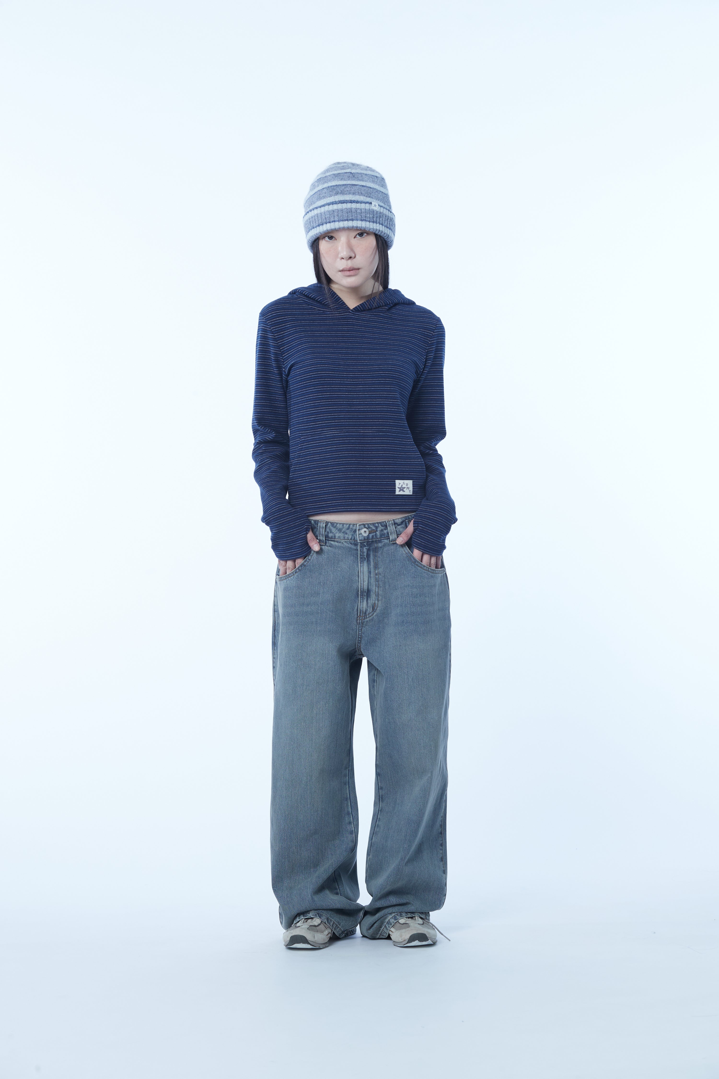 TCM stripe crop hoodie (navy)