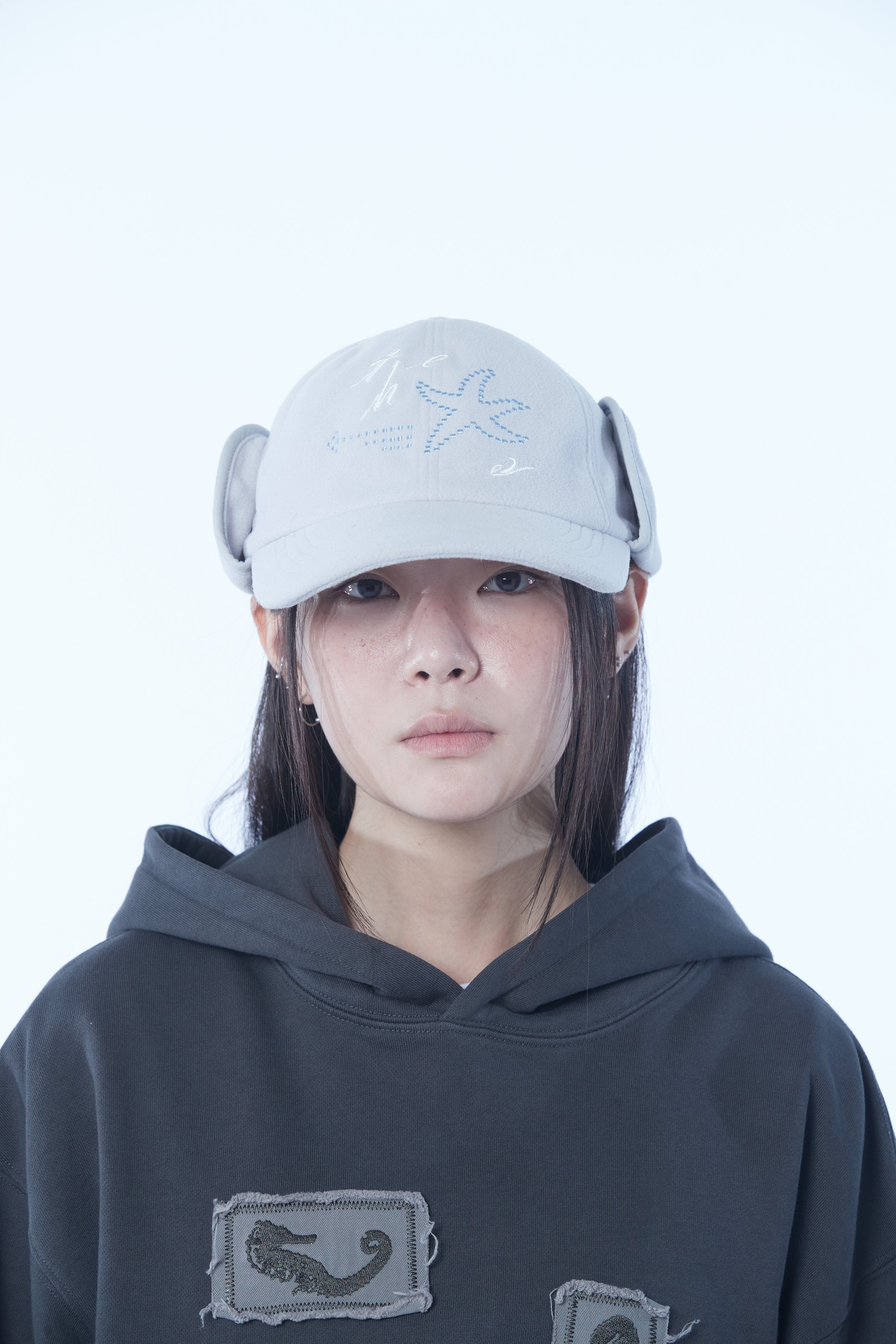 TCM starfish earflap cap (light grey)