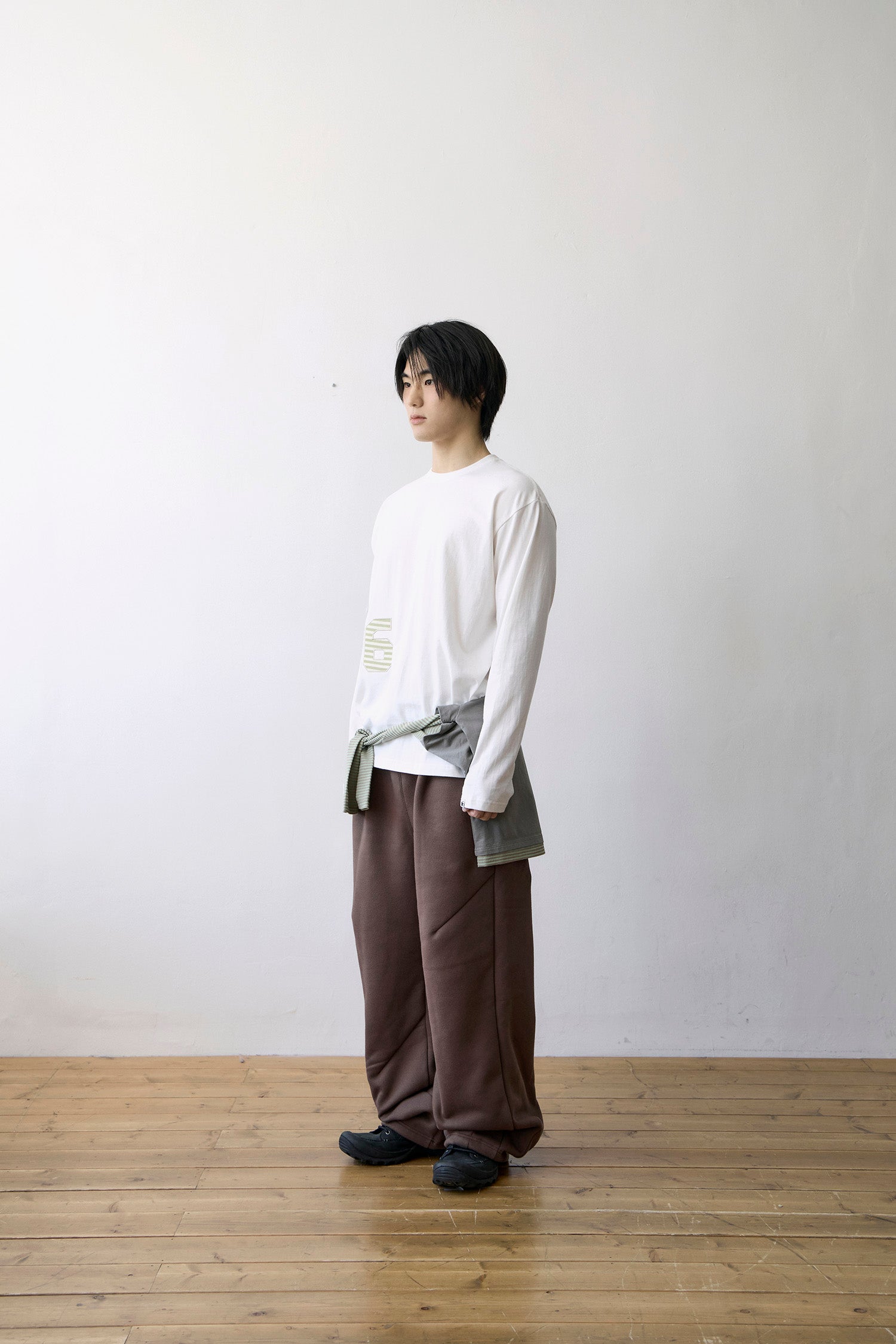 TCM starfish sweat pants (brown)