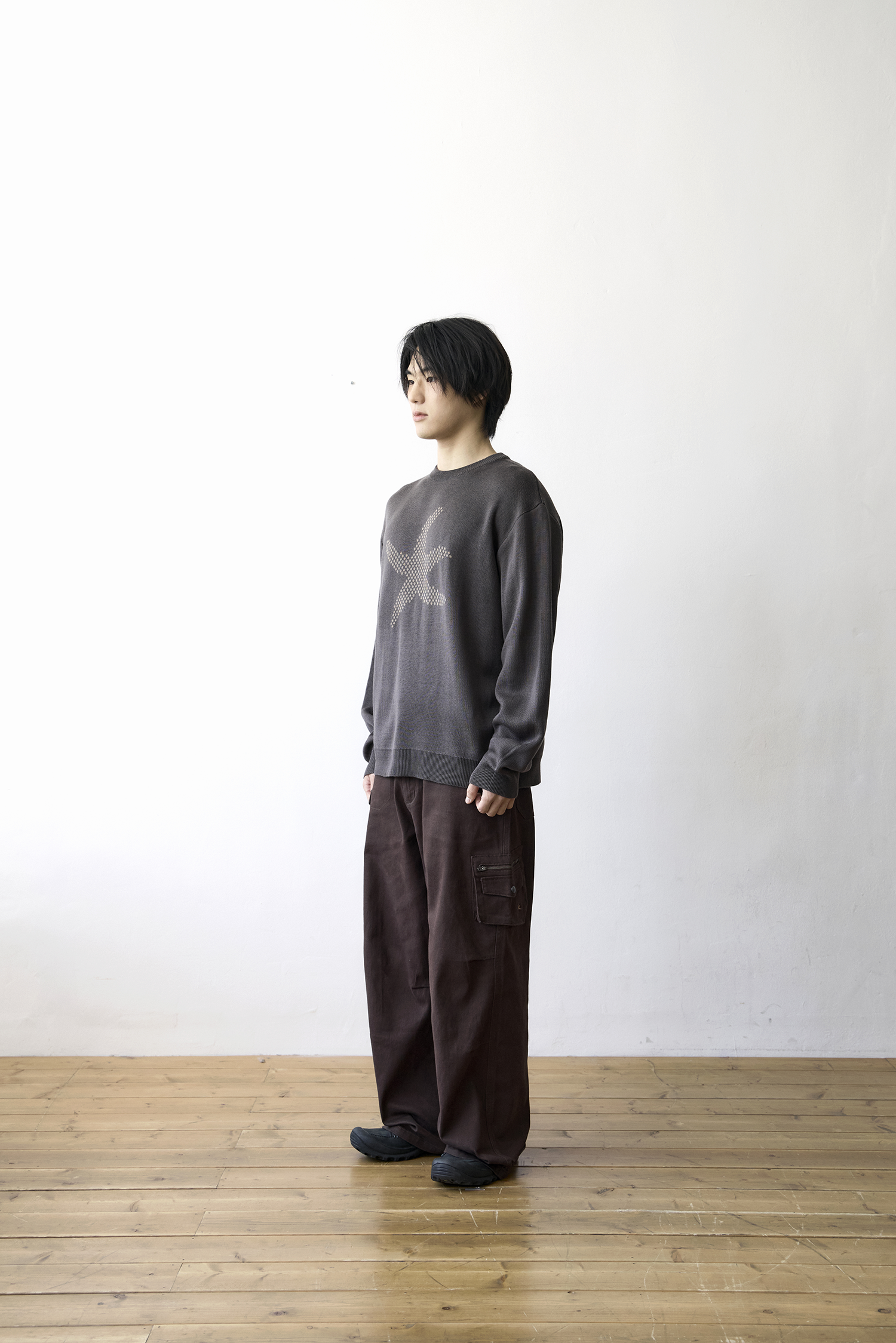 TCM starfish logo knit (charcoal)