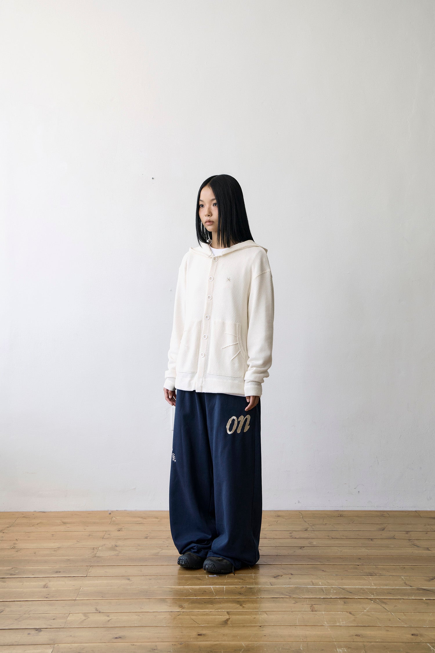 TCM on sweat pants (navy)