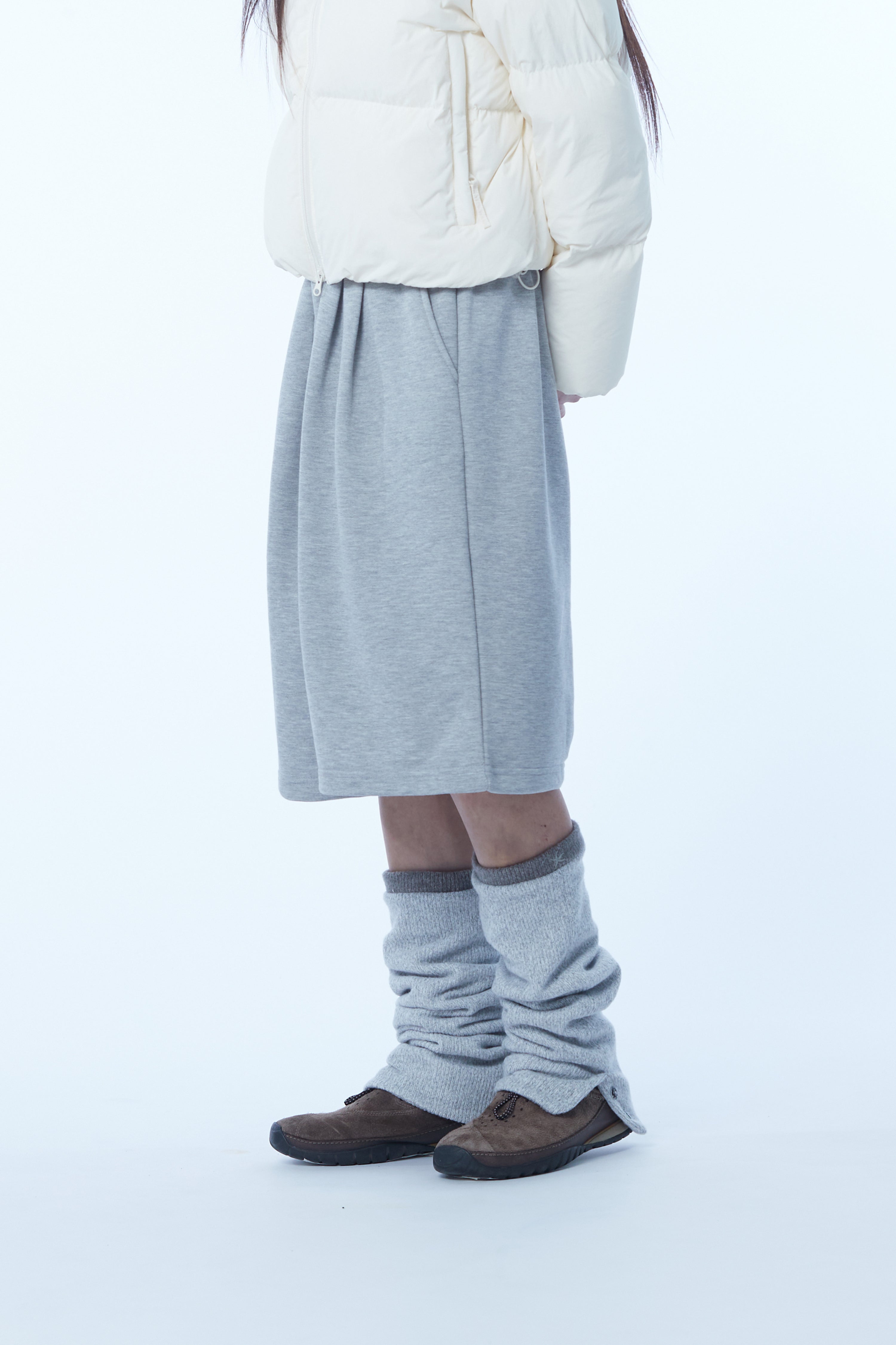 TCM button knit warmer (light grey)