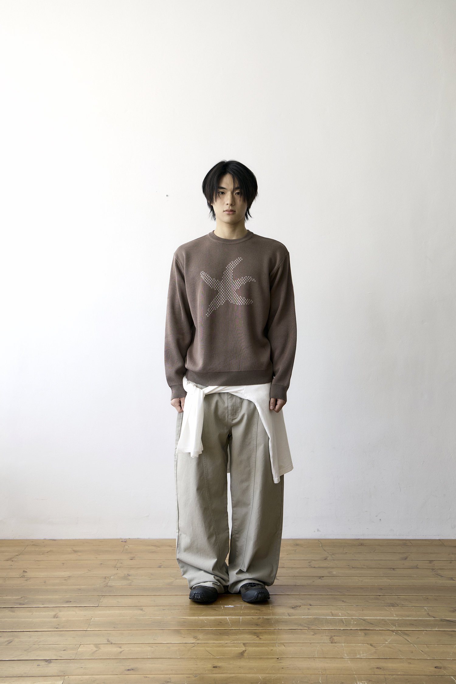 TCM starfish logo knit (brown)