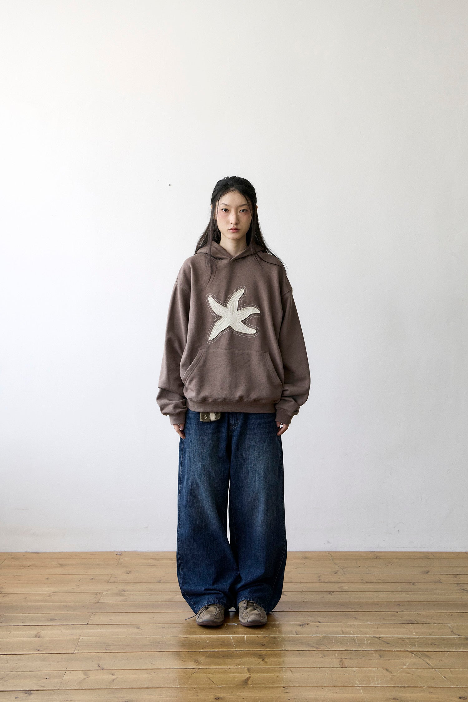 TCM starfish contour hoodie (brown)