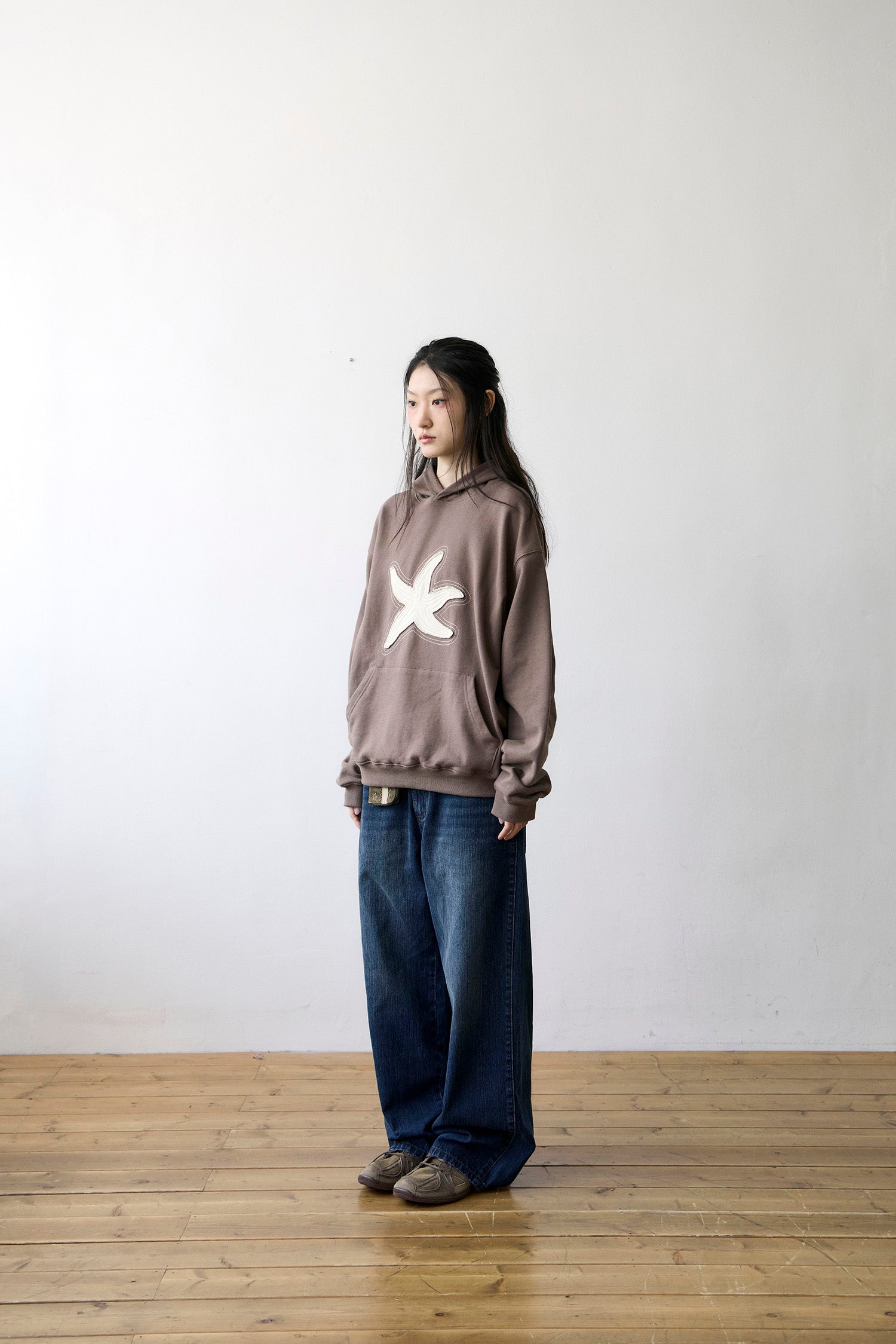 TCM starfish contour hoodie (brown)