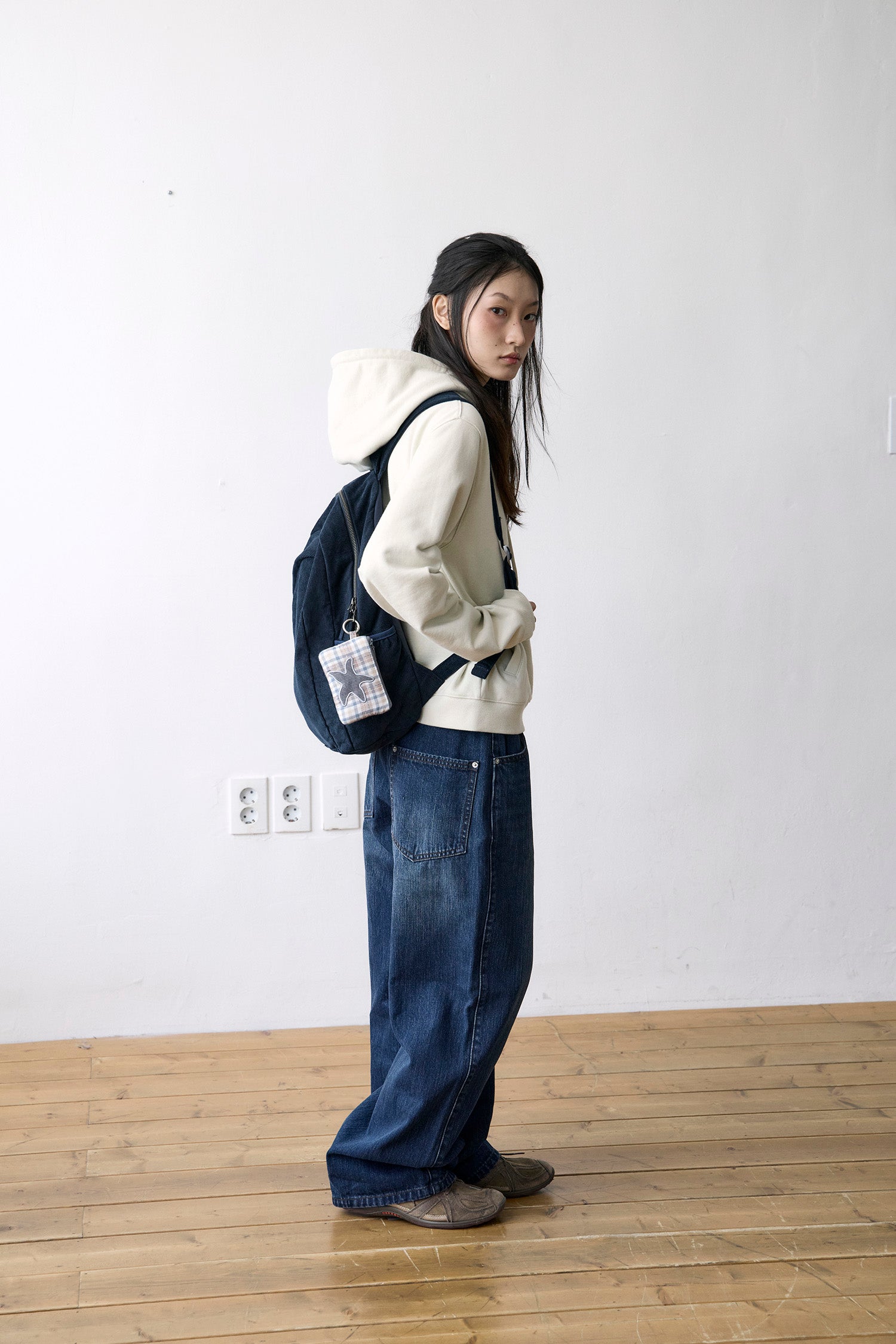 TCM mini logo corduroy backpack (navy)