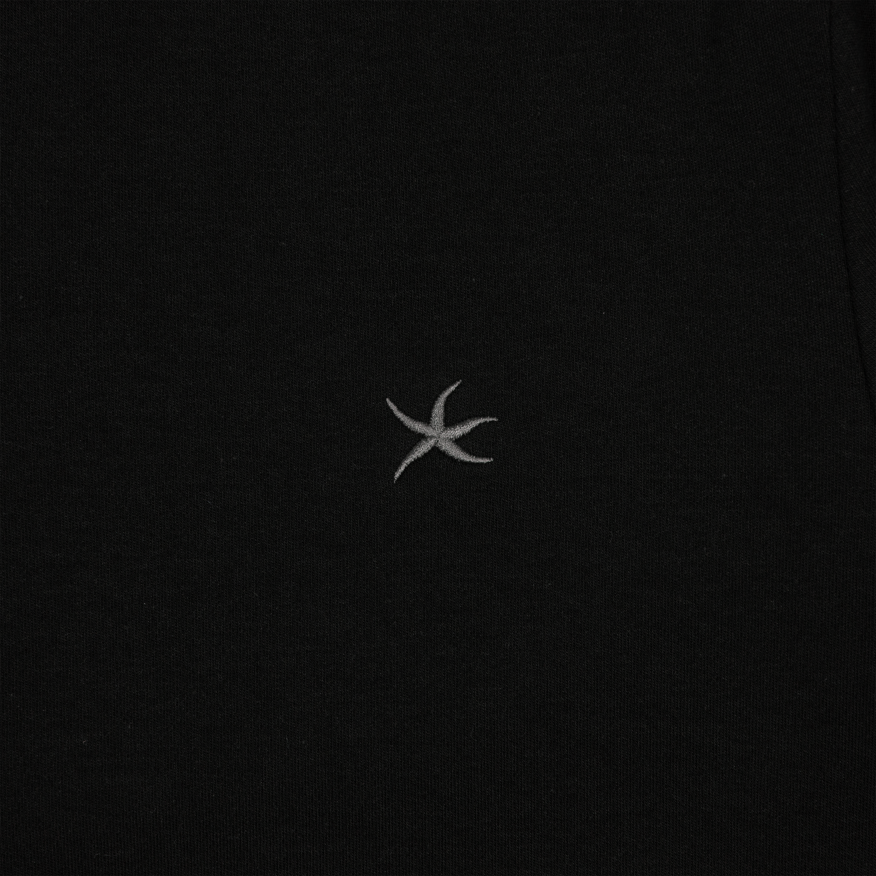 TCM twist button long sleeve (black)