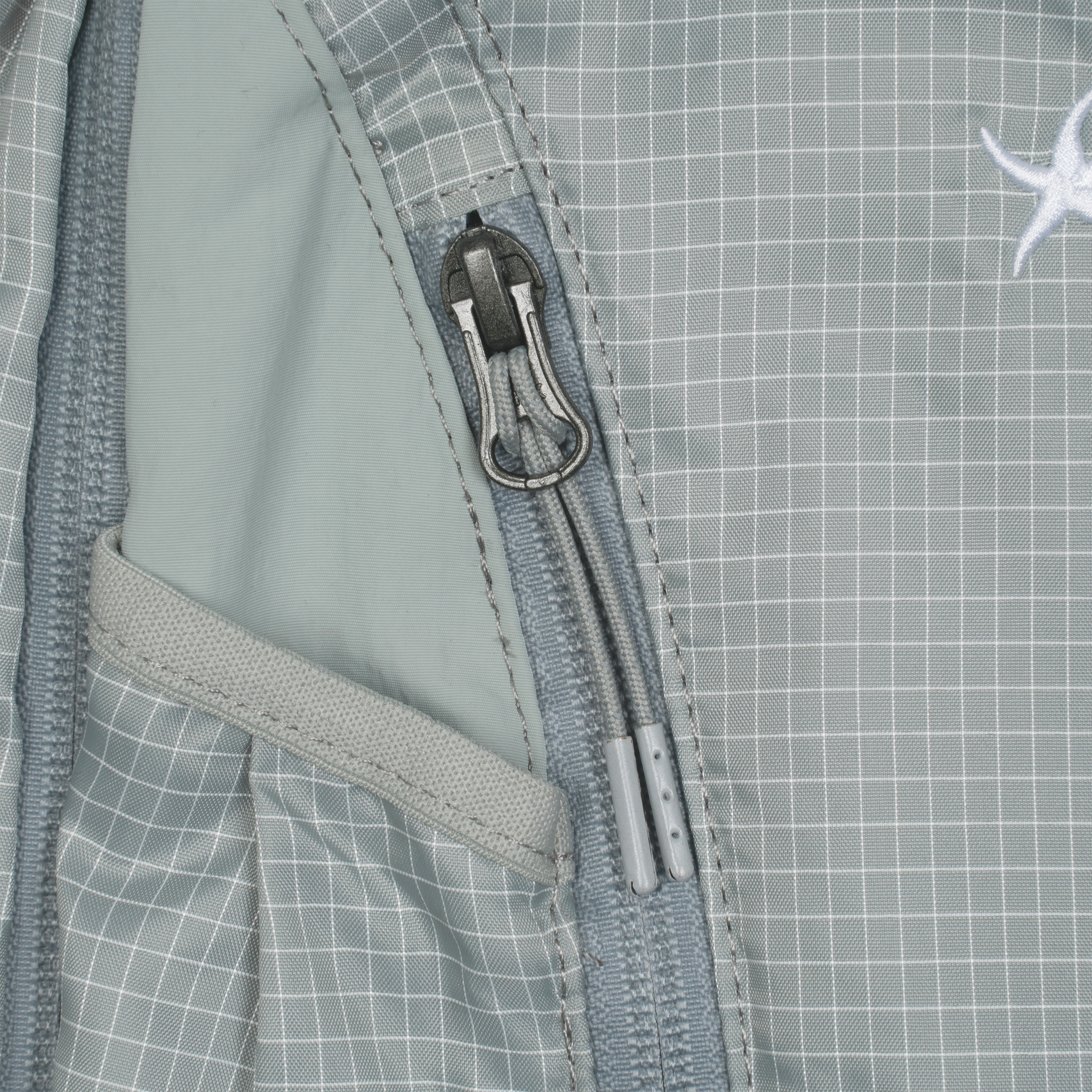 TCM mini logo daypack (grey)