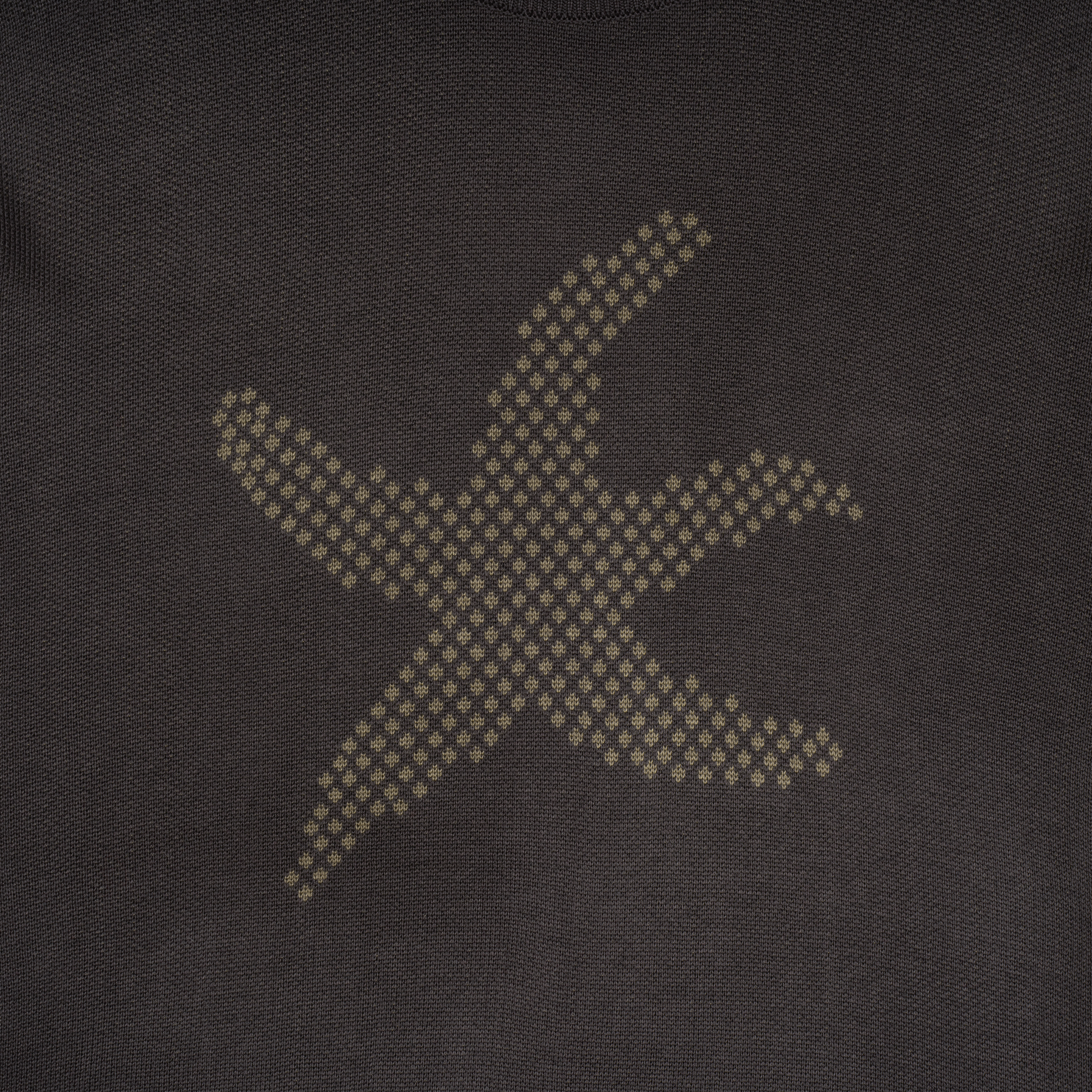 TCM starfish logo knit (charcoal)