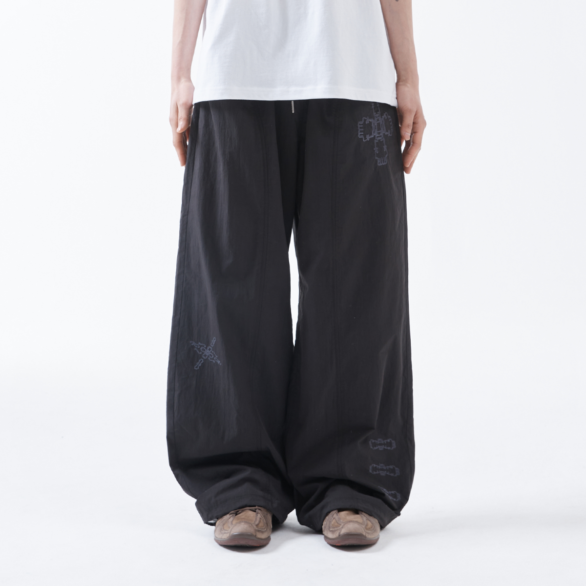 TCM black ethnic nylon pants minimalist style