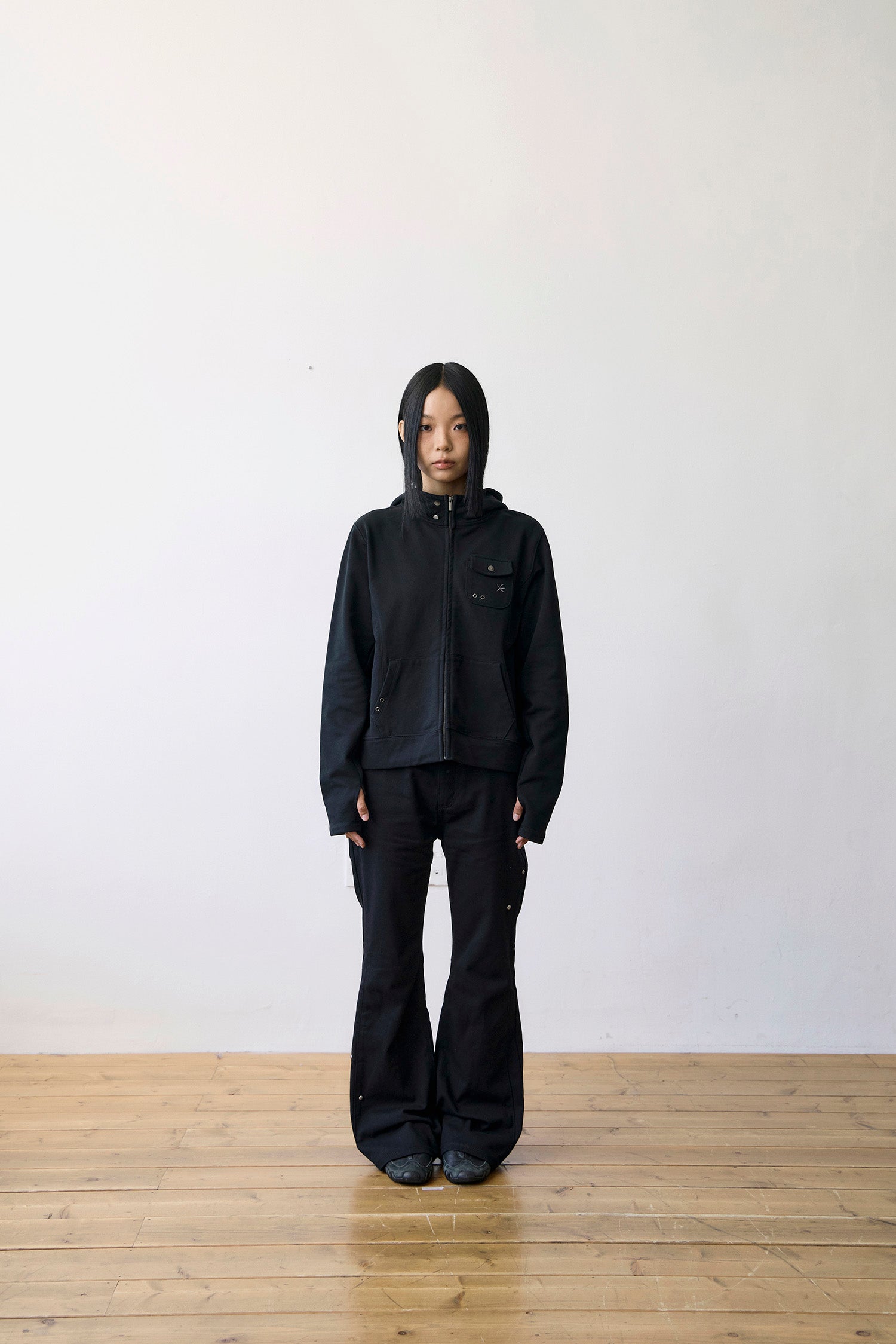 TCM easy pocket hooded zip-up (black)