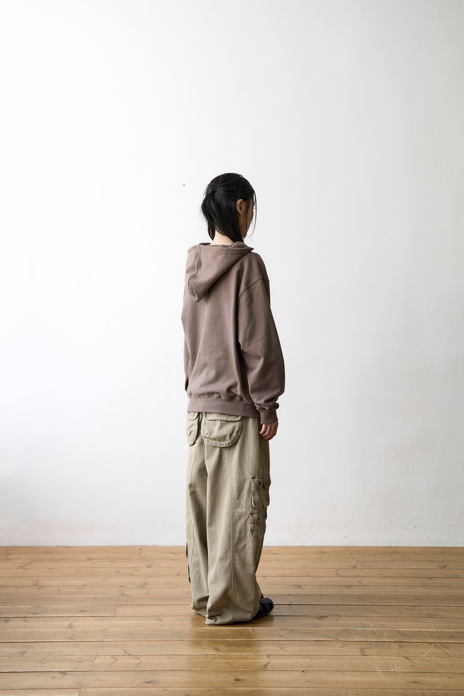 TCM frame hooded zip-up (brown) – THECOLDESTMOMENT
