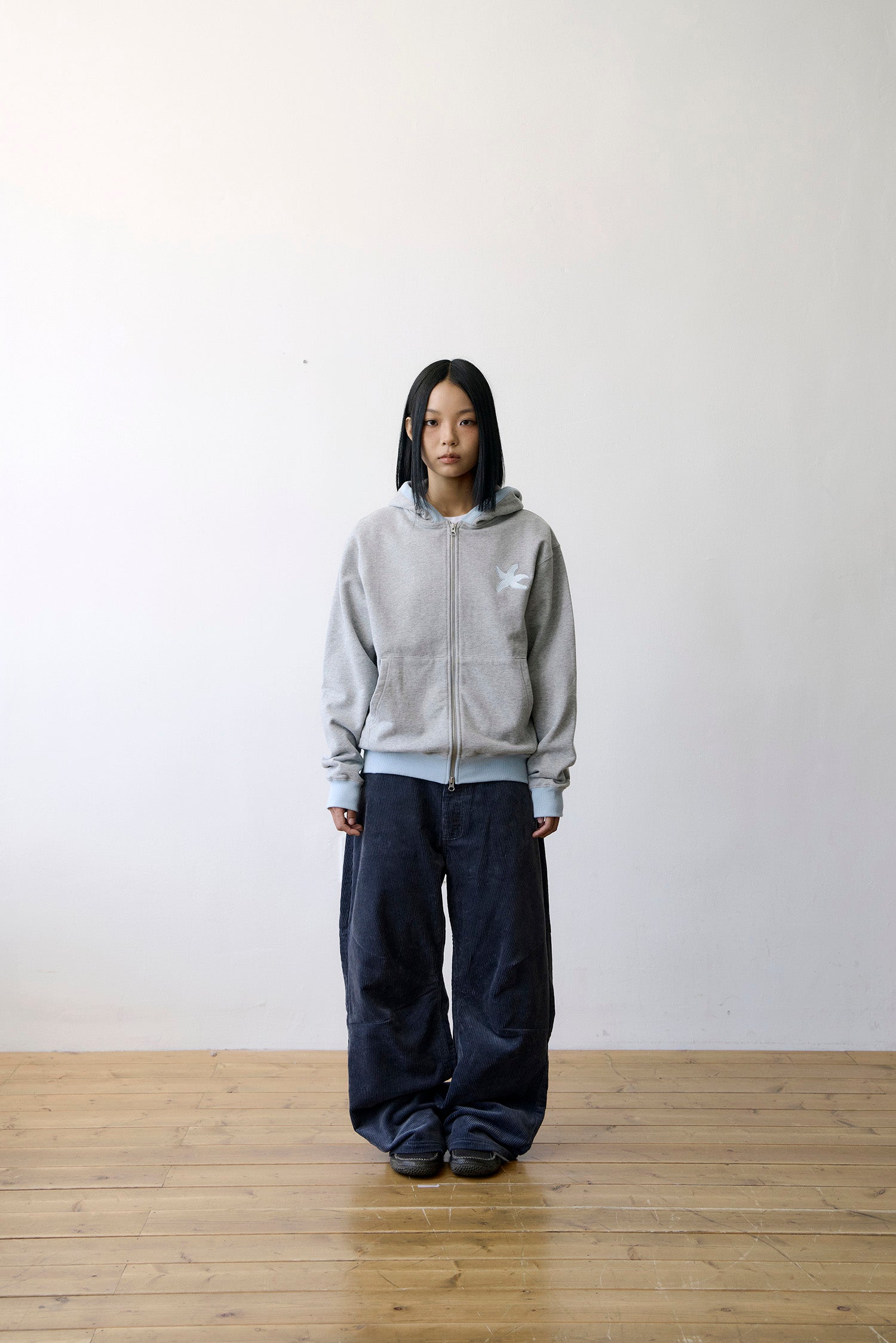 TCM line hooded zip-up (sky blue)