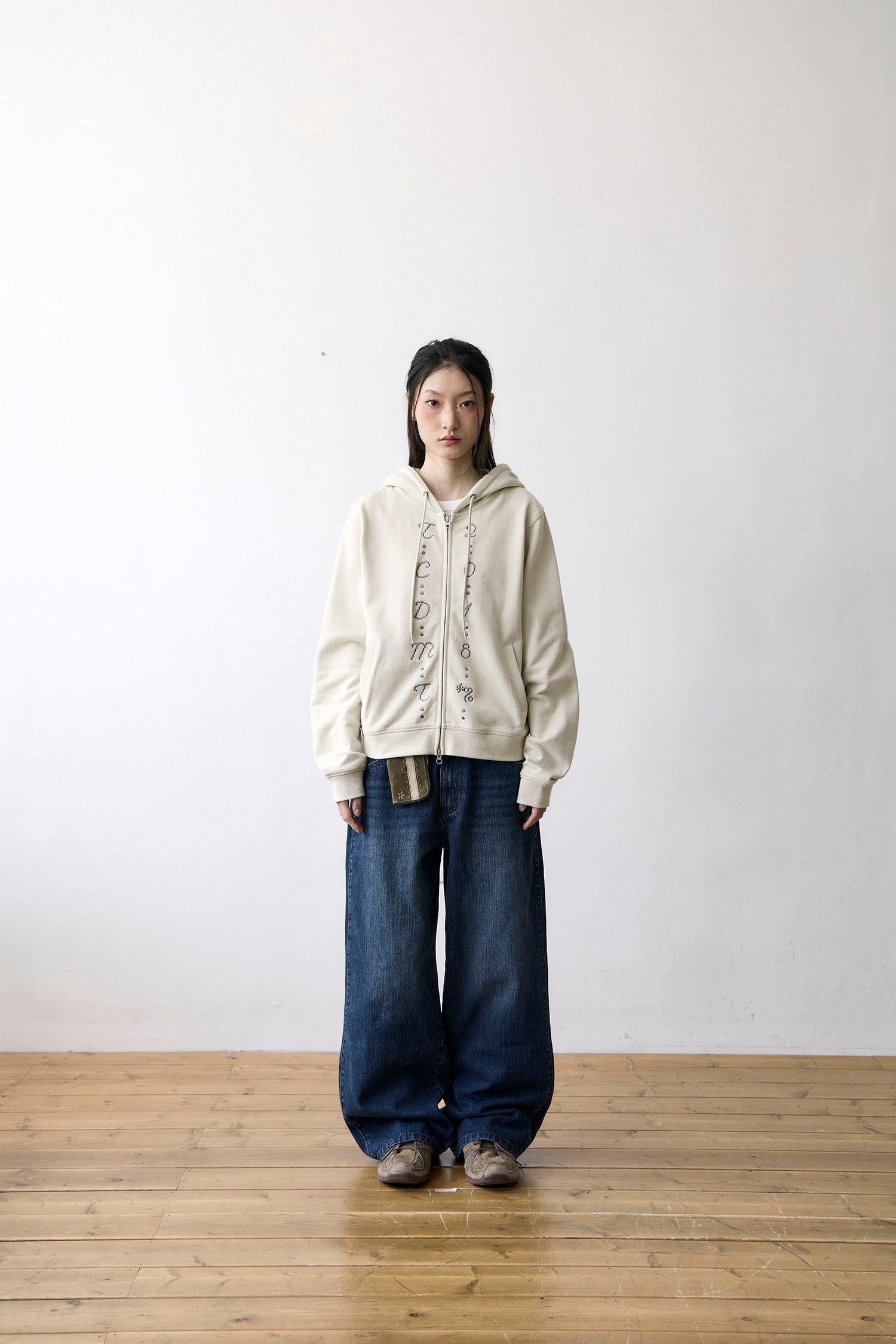 TCM center stitch hooded zip-up (oatmeal)