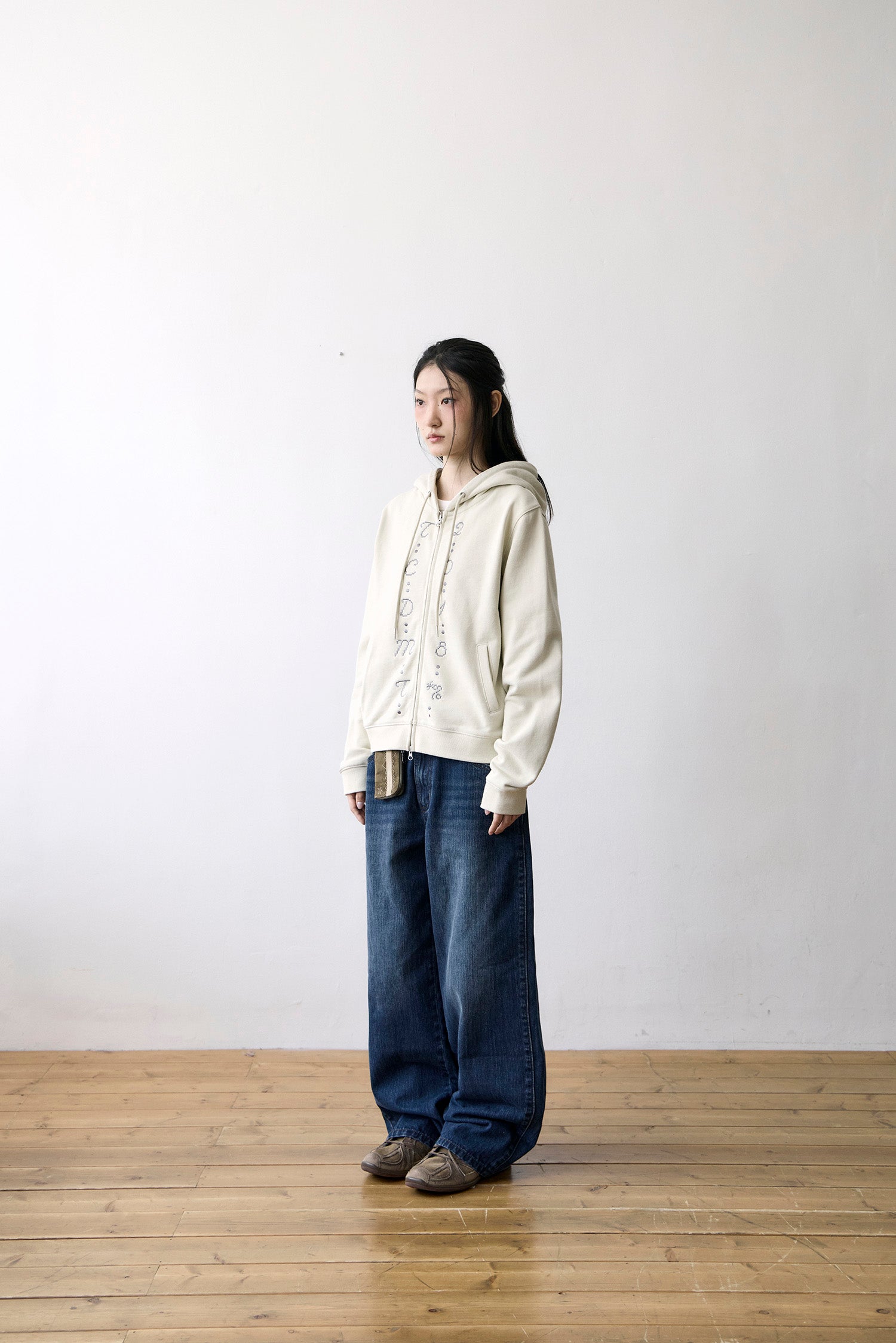 TCM center stitch hooded zip-up (oatmeal)