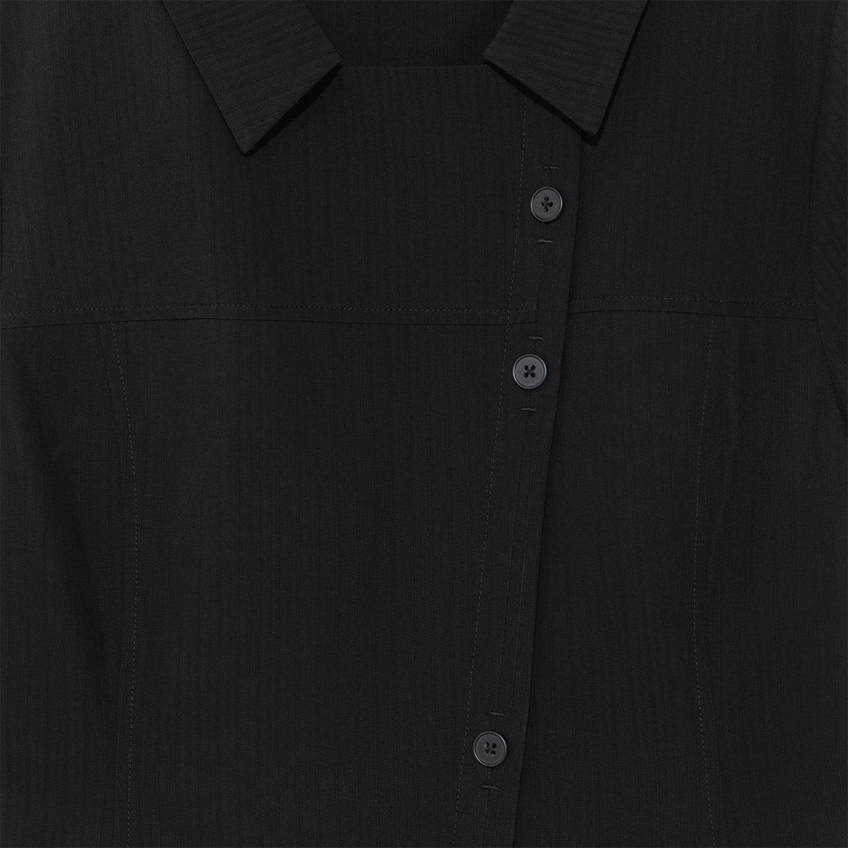 TCM 3-button stripe half shirt (black)