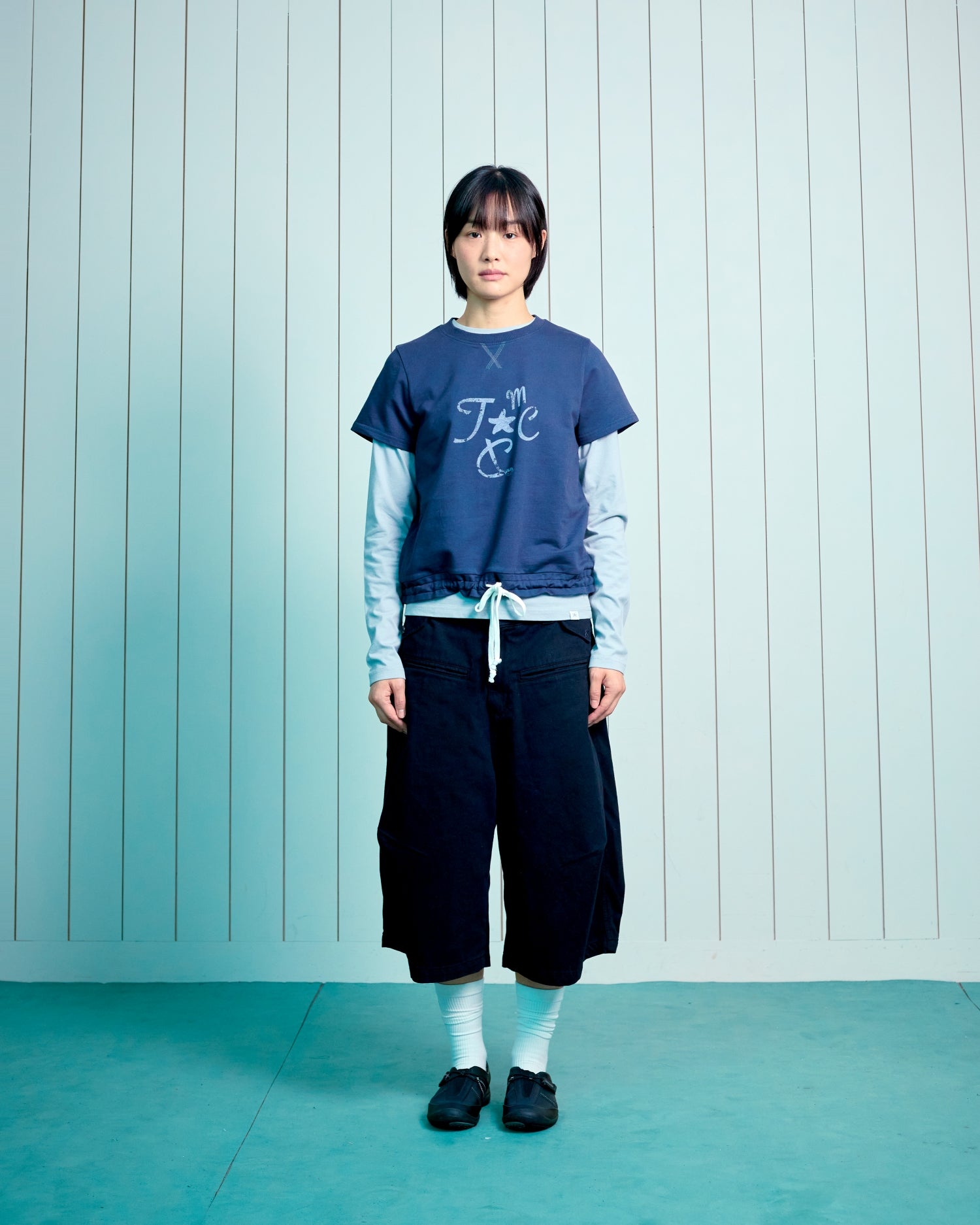 (w) TCM crack string layered long sleeve (navy)