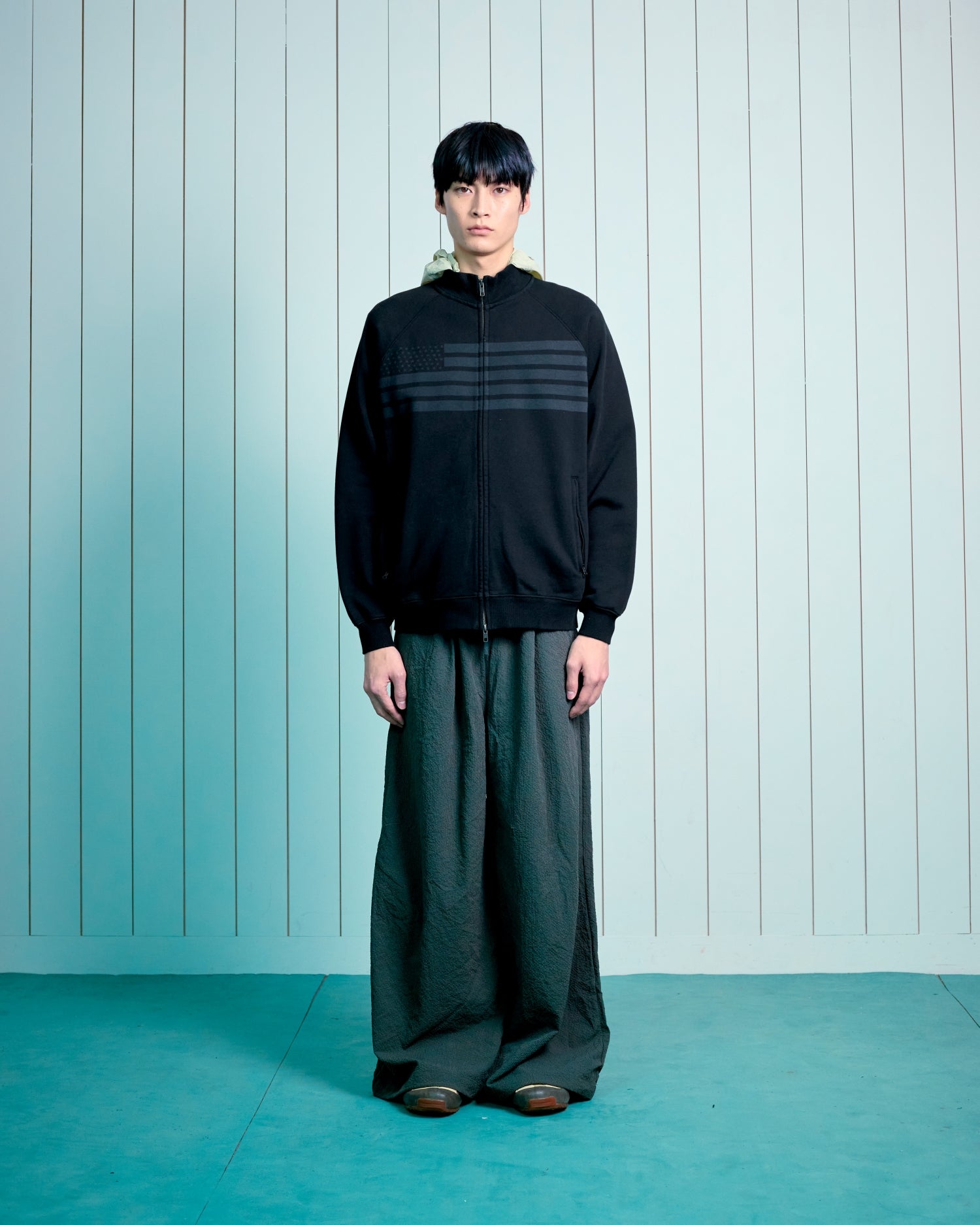 TCM flag sweat jersey zip-up (black)