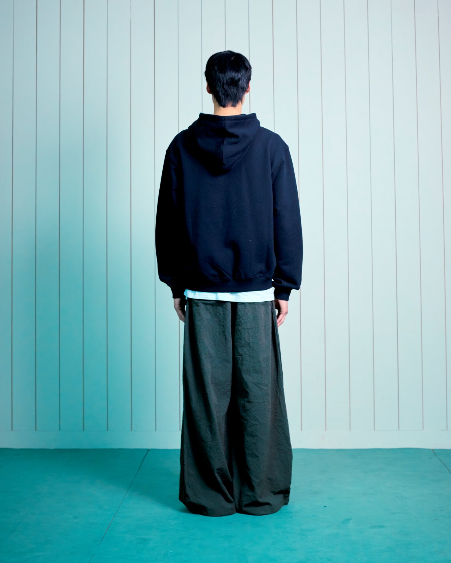 TCM mini logo breeze pants (charcoal)
