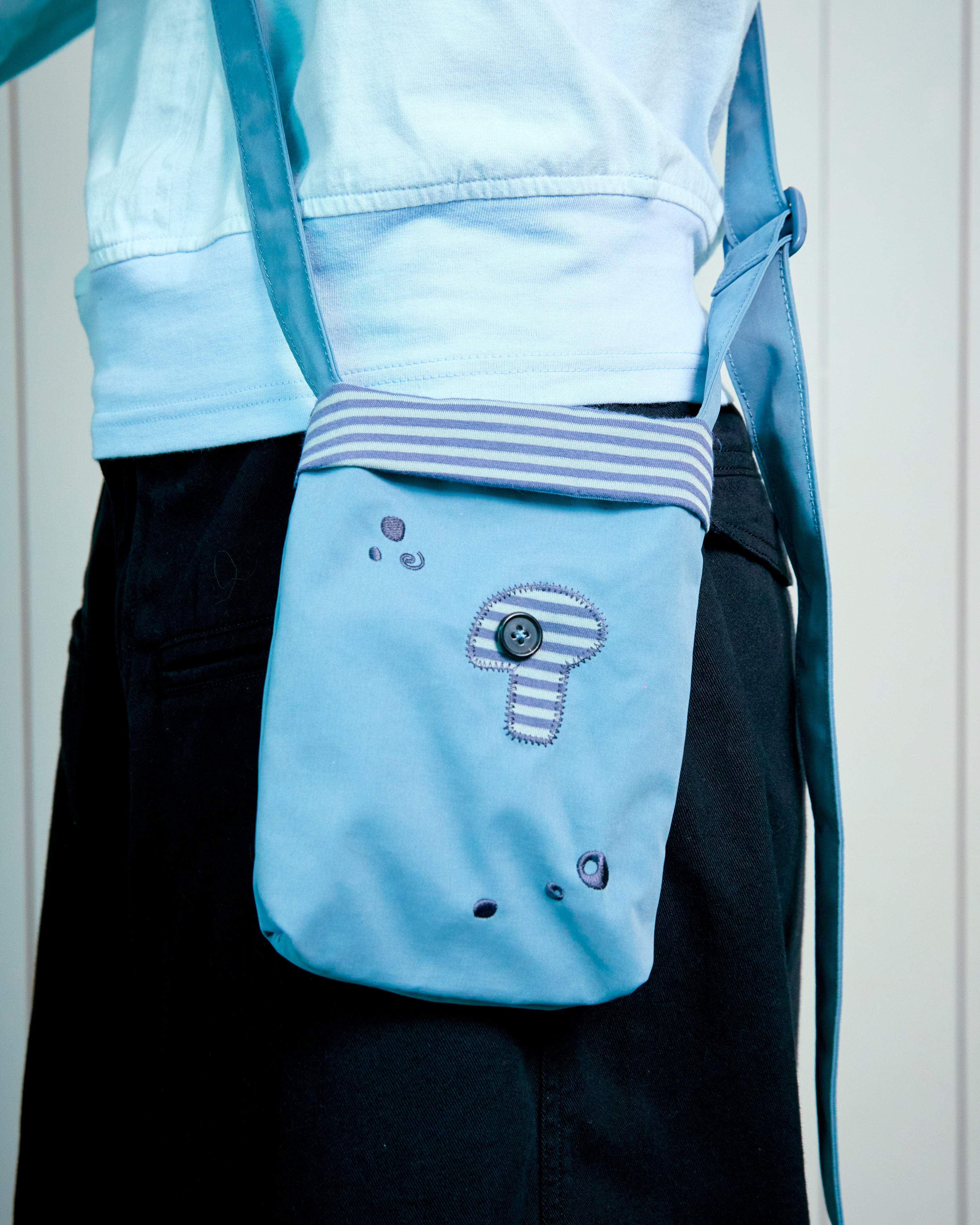 TCM mushroom mini bag (blue)