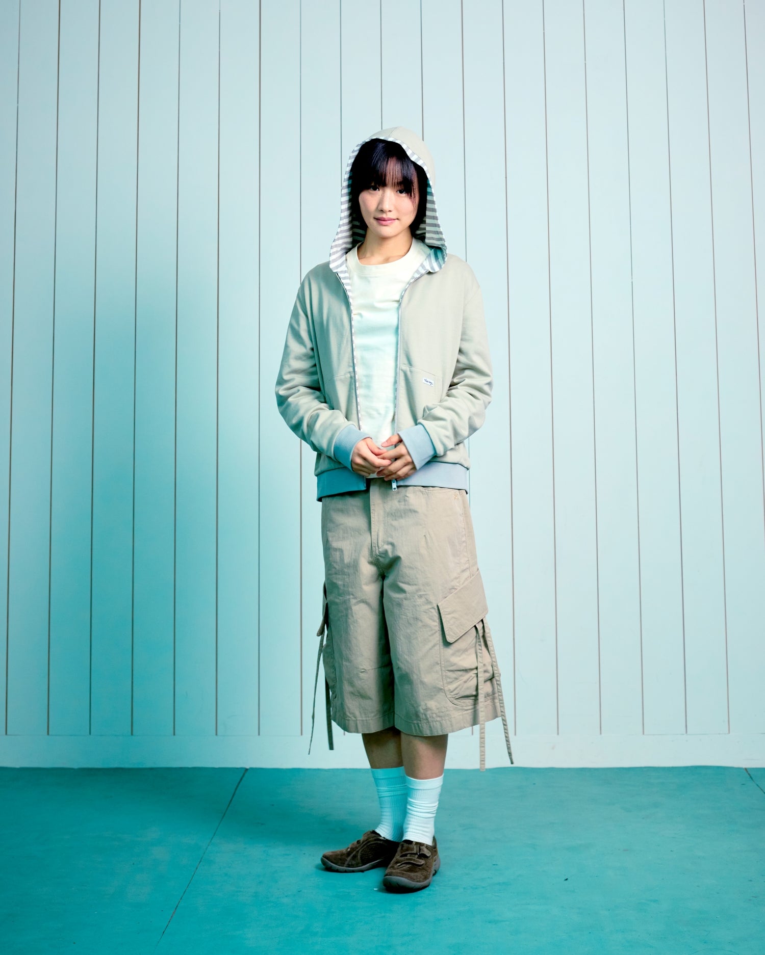 TCM reversible stripe hooded zip-up (beige)
