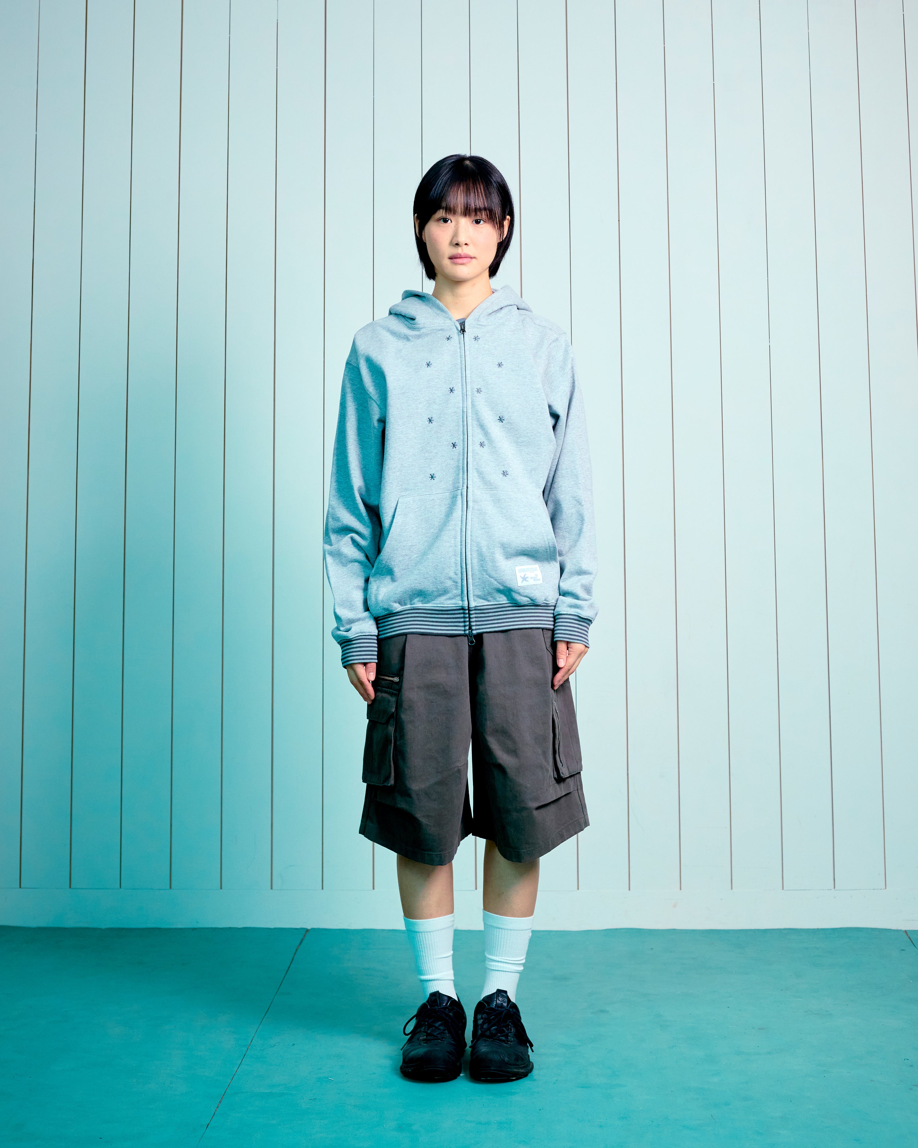 TCM snow stripe hooded zip-up (grey)