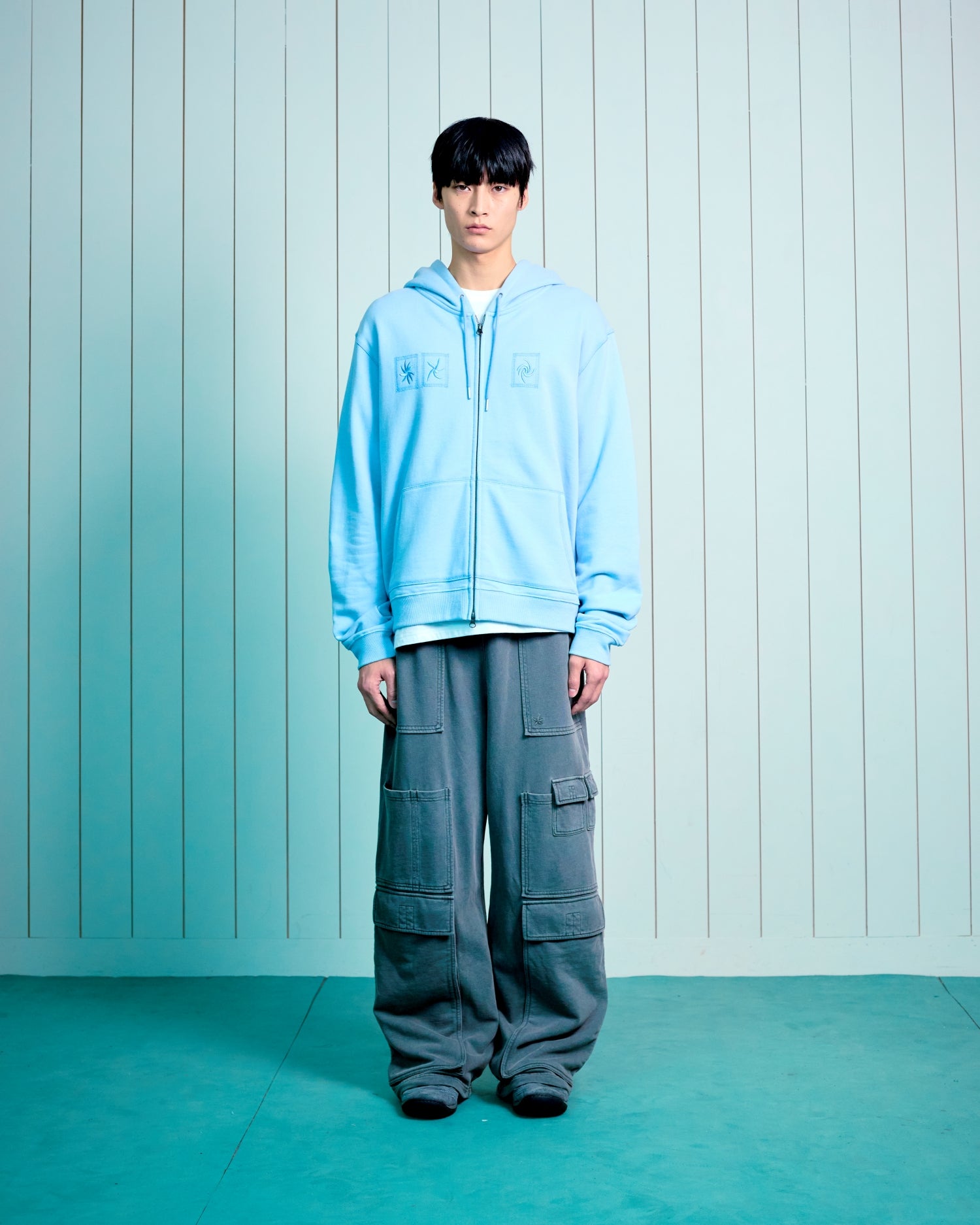 TCM tornado hooded zip-up (sky blue)