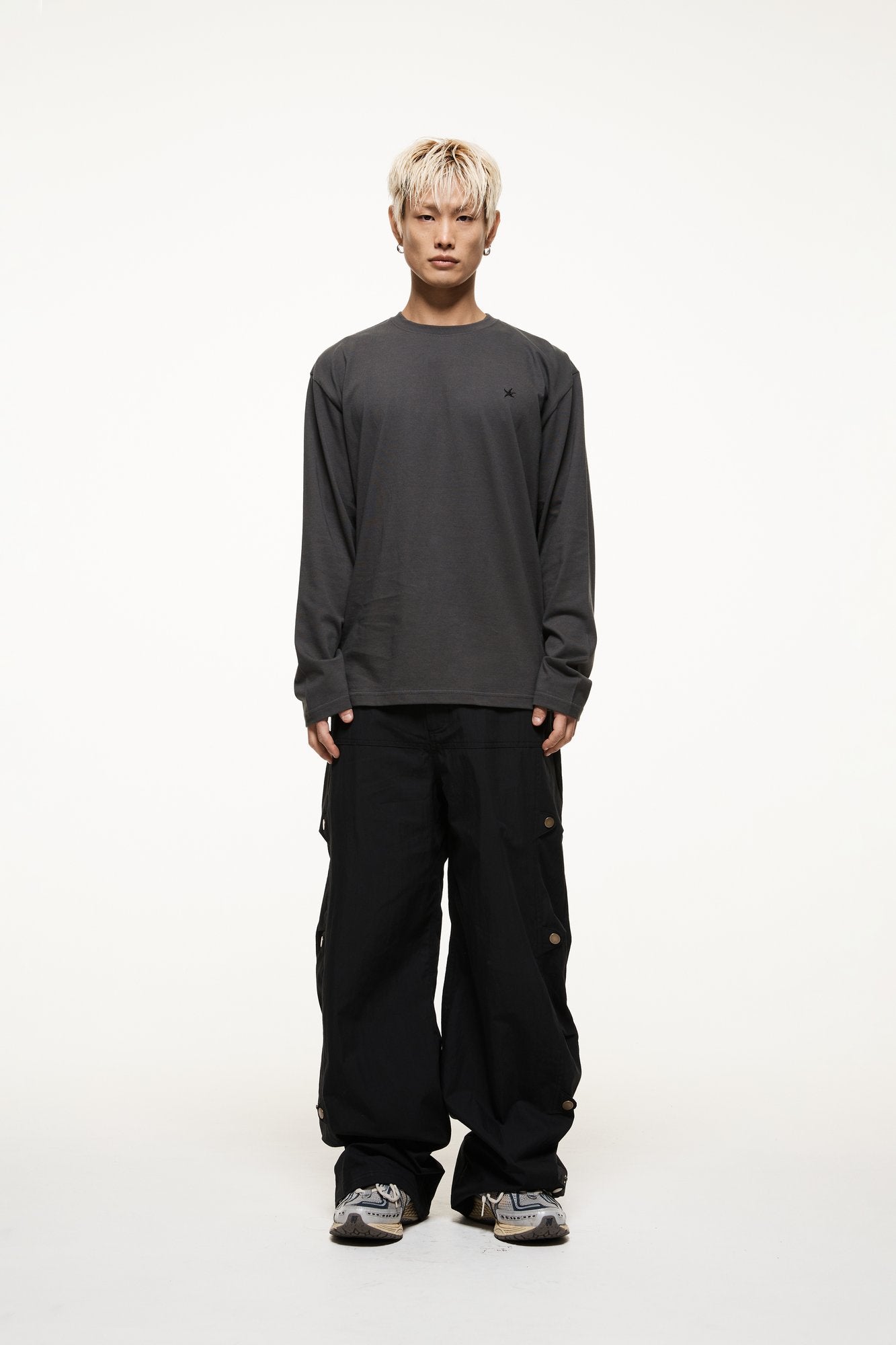 TCM starfish mini logo long sleeve (charcoal)