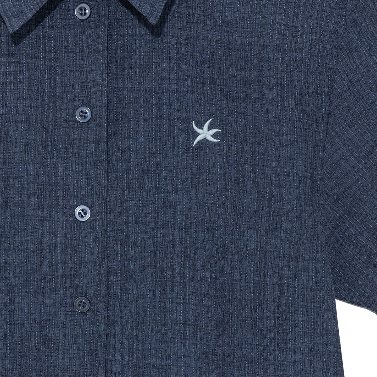 (w) TCM mini logo textured half shirt (navy)